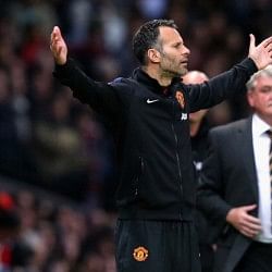 Ryan Giggs furious after Hull City's David Meyler stamps on Adnan Januzaj
