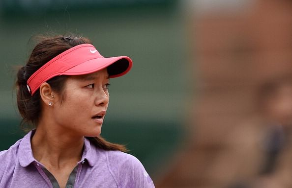 Li na si. Ли ее.