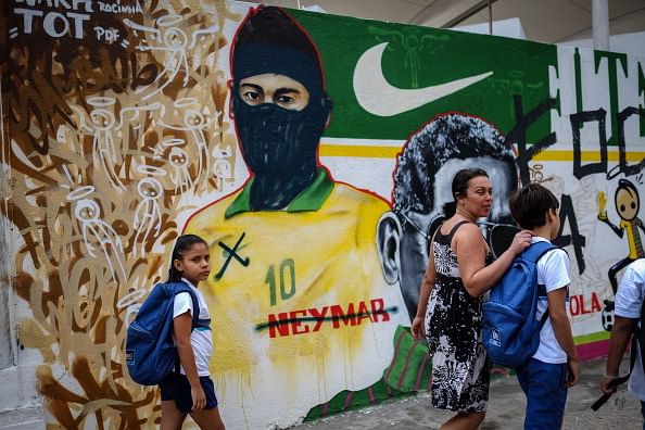 FIFA World Cup 2014: 7 scintillating photos of Anti-FIFA Graffiti in Brazil