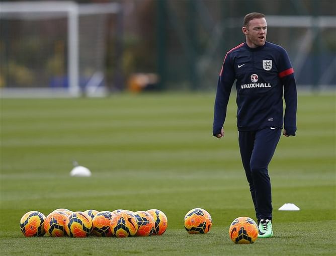 Roy Hodgson backs Manchester United’s Wayne Rooney to cope with World Cup pressure