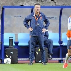 Rumour: Robin van Persie to become Manchester United captain if Louis van Gaal becomes manager