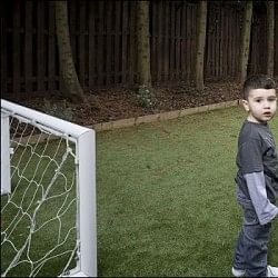 Rumour: Arsenal, Manchester United and Manchester City all keen on signing Robin van Persie's 7 year old son Shaqueel
