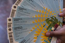 FIFA issues 2014 World Cup ticket warning