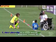 Disabled Brazilian kid shows off juggling skills to David Luiz leaving him stunned