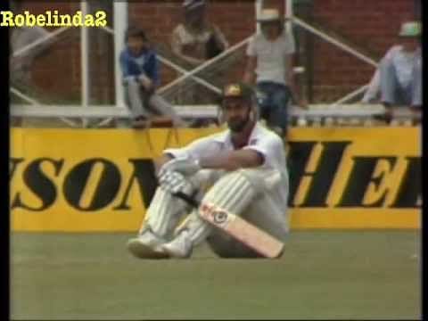 Video: Imran Khan and Dennis Lillee in heated confrontation