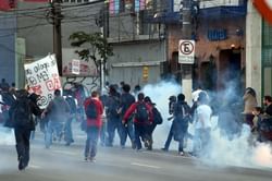 Protest in Sao-Paulo against FIFA World Cup, cops use tear gas