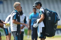 Peter Moores reluctant to take captaincy off Alastair Cook's shoulders