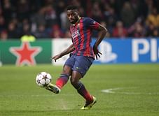 Rumour: Barcelona offer Alex Song to Manchester United