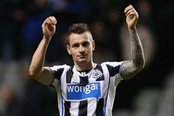 Rumour: Arsenal interested in Newcastle right back as a replacement for Bacary Sagna