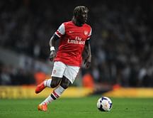 Manchester City sign Arsenal right back Bacary Sagna on three year deal