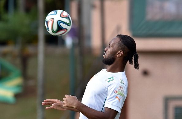Didier Drogba injury causes scare for Ivory Coast