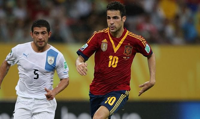 Rumour: Chelsea lodge official £27 million offer for Barcelona's Cesc Fabregas