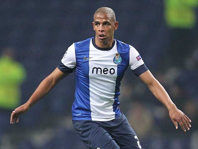 Manchester City Complete 12m Deal For Fc Porto S Midfielder Fernando