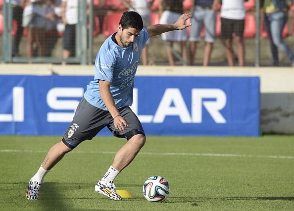 Suarez trains with Uruguay squad ahead of Costa Rica opener