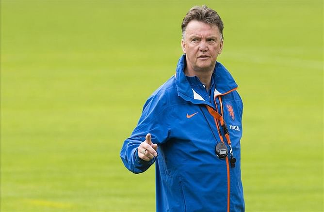 Louis van Gaal expects Manchester United to pursue Bundesliga trio during World Cup