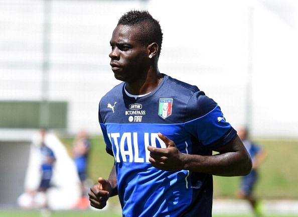 Arsenal target Mario Balotelli could cost £35m, claim reports
