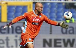 Arsenal eye up move for Liverpool goalkeeper Pepe Reina after Napoli pull out
