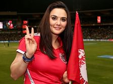 IPL 2014: Carnival fiesta grips Bangalore for final