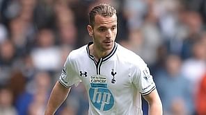 Rumour: Tottenham Hotspur offer £14m plus Roberto Soldado on loan for Alberto Moreno