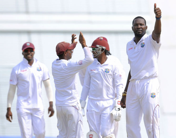 Sulieman Benn and Kemar Roach dismiss New Zealand for 293 in series decider