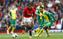 Antonio Valencia signs new three-year deal with Manchester United