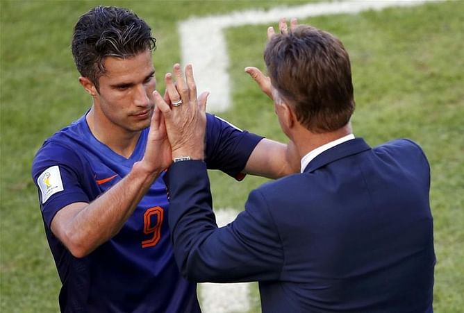 Dwight Yorke comments on the “crucial” relationship between Louis van Gaal & Robin van Persie