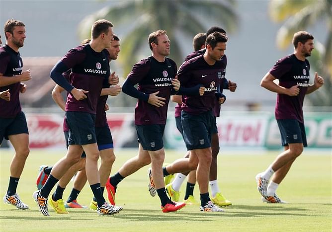 Matt Le Tissier claims Manchester United’s Wayne Rooney has “done enough” to start for England
