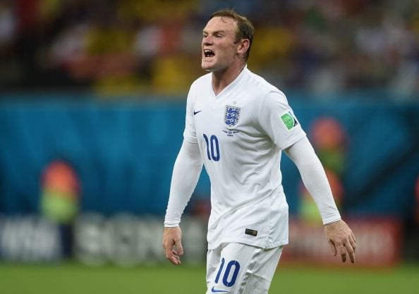 Manchester United’s Wayne Rooney lashes out at critics after England performance