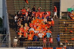 J-League Division 1 side Omiya Ardija using card-board fans to boost team morale