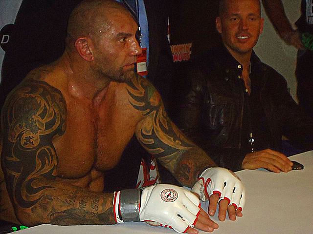 Love of fighting leads ex-WWE star Dave Bautista to MMA debut