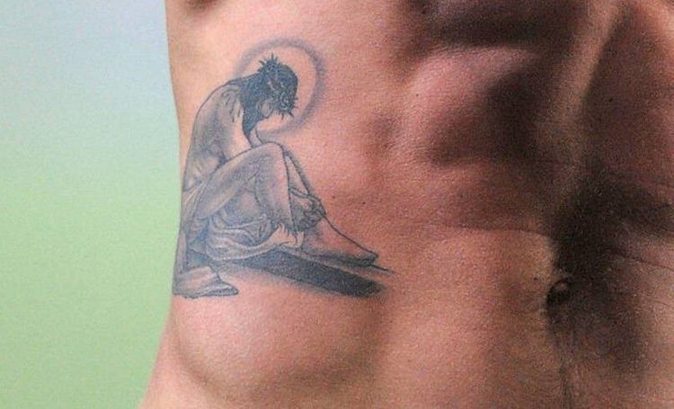 David Beckhams new tattoo depicts him as Jesus  CTV News