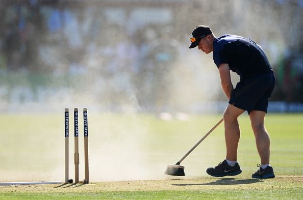 England vs India 2014: 2nd Test, Day 3 - Furore over groundsman's "honest mistake" at Lord's