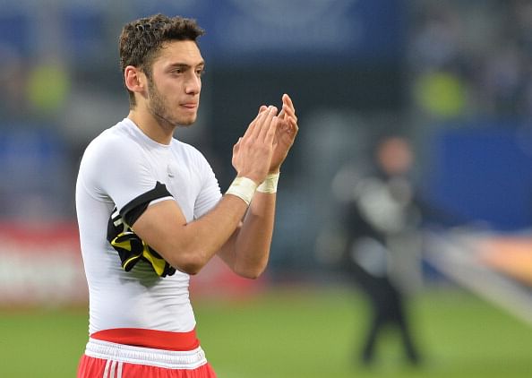 Chelsea ready to launch £10m bid Hamburg’s Hakan Calhanoglu, claim reports