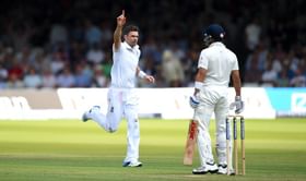 India have their backs to the wall at Lord's