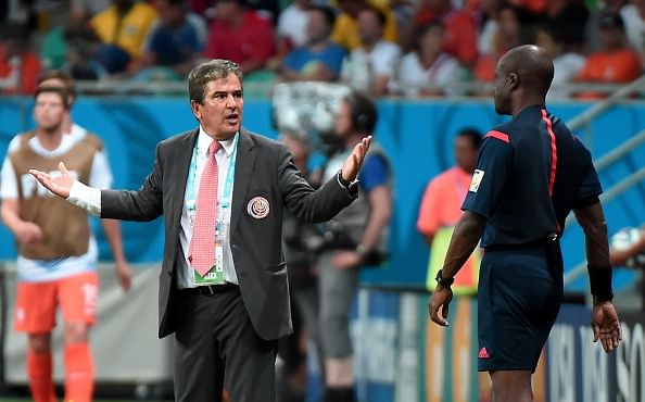 Costa Rica's coach blames referees for owing Costa Rica two penalties