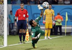 Costa Rica goalkeeper Keylor Navas plays down Arsenal and Liverpool speculation