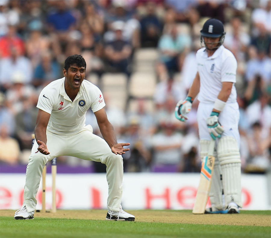 Pankaj Singh appeals in vain as a plumb Ian Bell LBW decision is not given