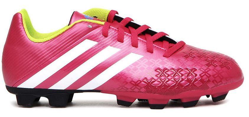 Football shoes hot sale under 4000