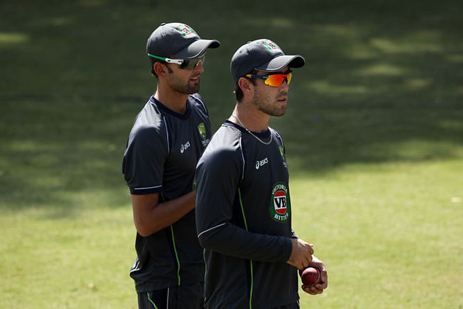 GIF: Nathan Lyon and Glenn Maxwell pull off a spectacular fielding effort to no avail