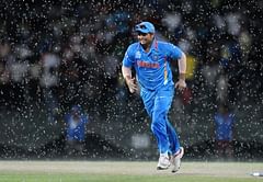 Suresh Raina trains ahead of the ODI series in England