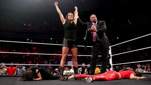 What happened after Raw went off the air - August 4, 2014