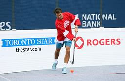 Roger Federer plays ball hockey in Toronto