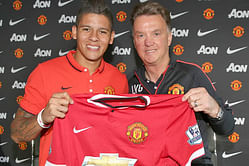 What exactly is holding up Marcos Rojo's Manchester United debut