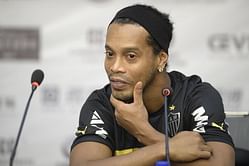 Rumour: Ronaldinho close to joining Santos