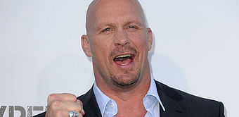 Stone Cold drinks some beer and picks games for ESPN College Gameday as guest