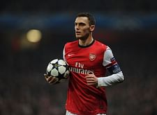 Rumour: Barcelona move in for unsettled Arsenal defender Thomas Vermaelen