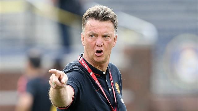 Manchester United boss Louis van Gaal on the lookout for wingers; names Angel di Maria