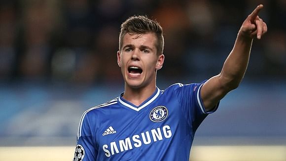 Reports: Italian giants AC Milan looking to loan Chelsea midfielder Marco van Ginkel