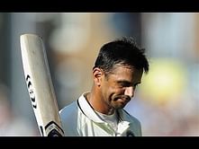 Video: Rahul Dravid gets off the mark after 40 deliveries, receives huge cheers from Australian crowd
