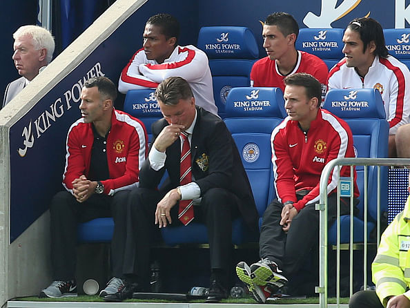 Manchester United's capitulation against Leicester City shows up fragile confidence and Wayne Rooney’s captaincy